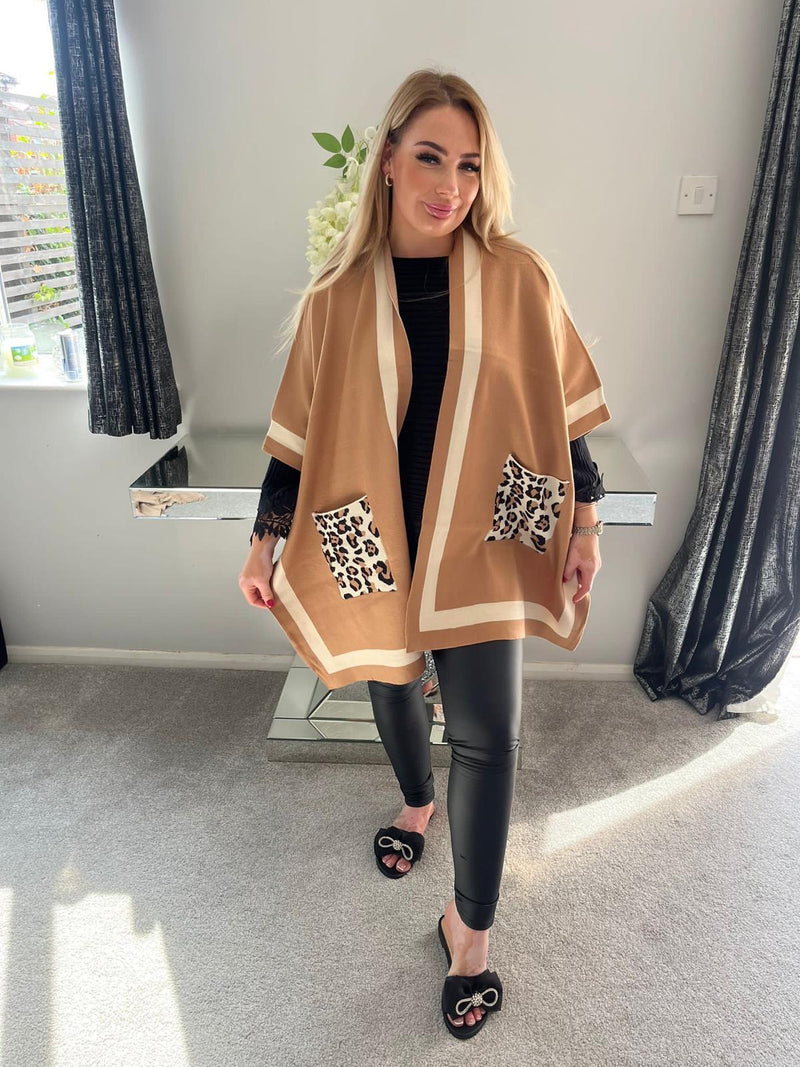 Leopard print pocket detailed poncho