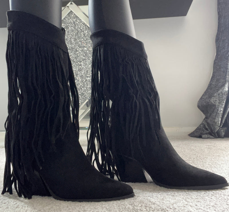 Black tassel boots